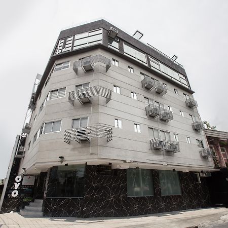 Circuit Hostel ماكاتي المظهر الخارجي الصورة